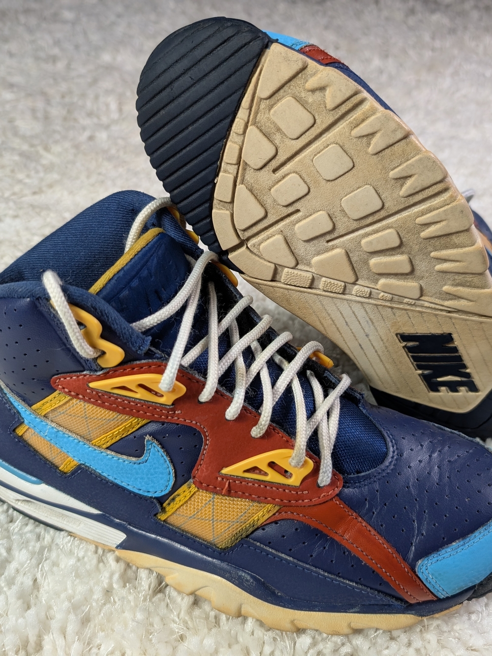 Nike Air Trainer SC High sneakers in the "Los Angeles Rams"